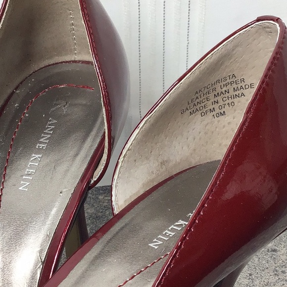 Anne Klein ‘Christa’ Burgundy Patent Leather Point Toe D’Orsay Heels Sz 10 - Picture 2 of 11
